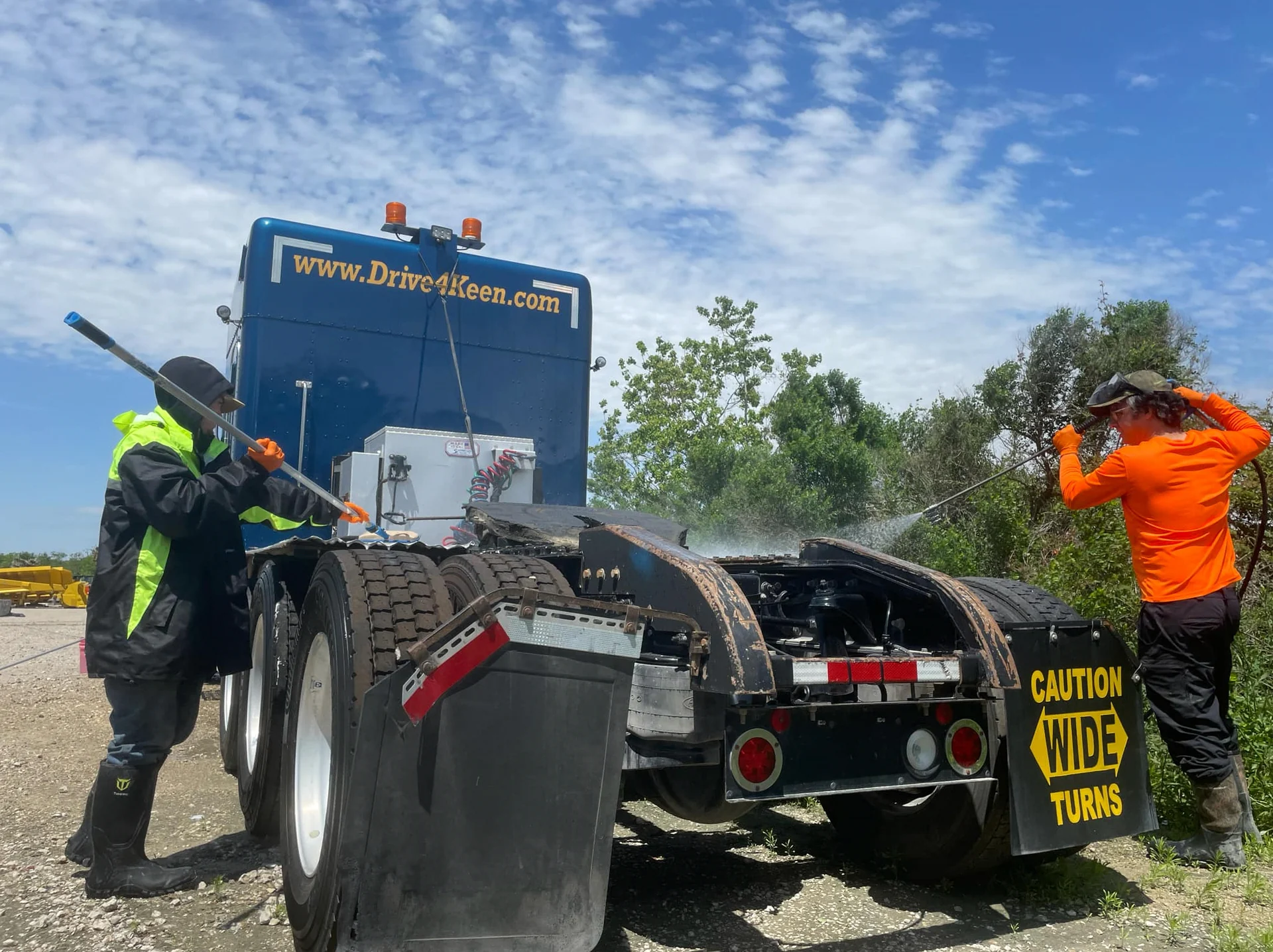 Heavy Equipment & Fleet Vehicle Washing in Montgomery